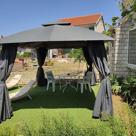 Apartments Milka Водице Екстер'єр фото