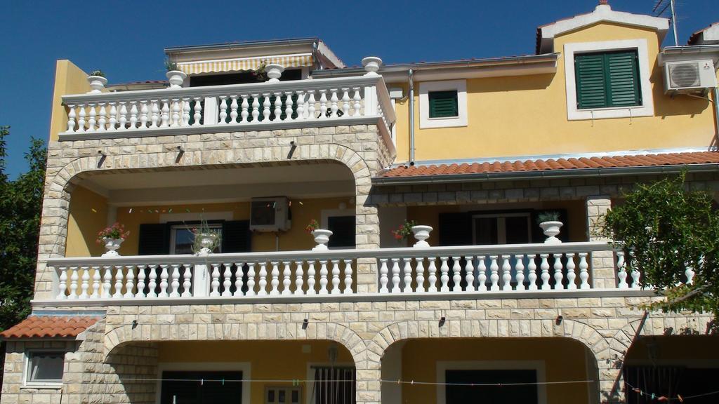 Apartments Milka Водице Екстер'єр фото