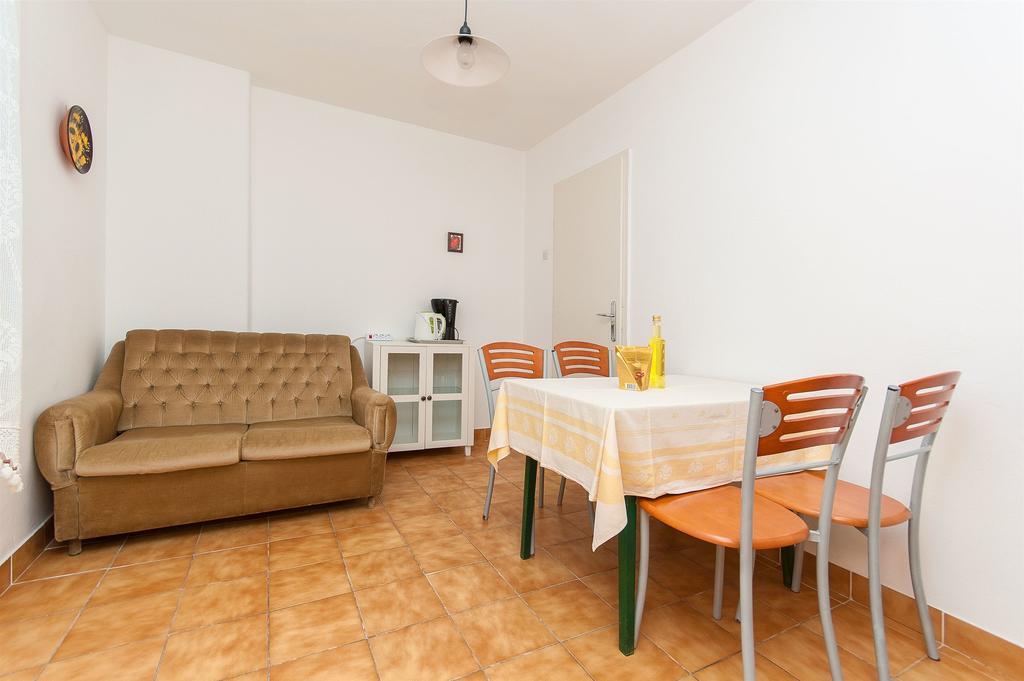 Apartments Milka Водице Екстер'єр фото